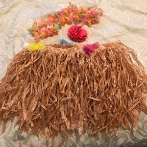 Hula Skirt & accessories